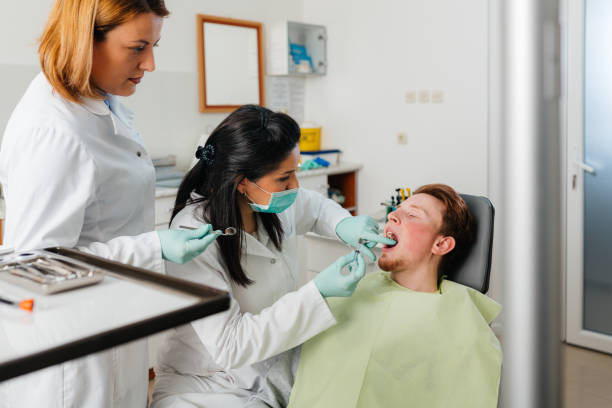 Best Emergency Root Canal Therapy in Buttonwillow, CA